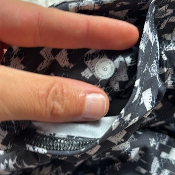 Lululemon Fast and Free Tight 25" *Non-Reflective Nulux Pace Lace Graphite Grey - Picture 6 of 7